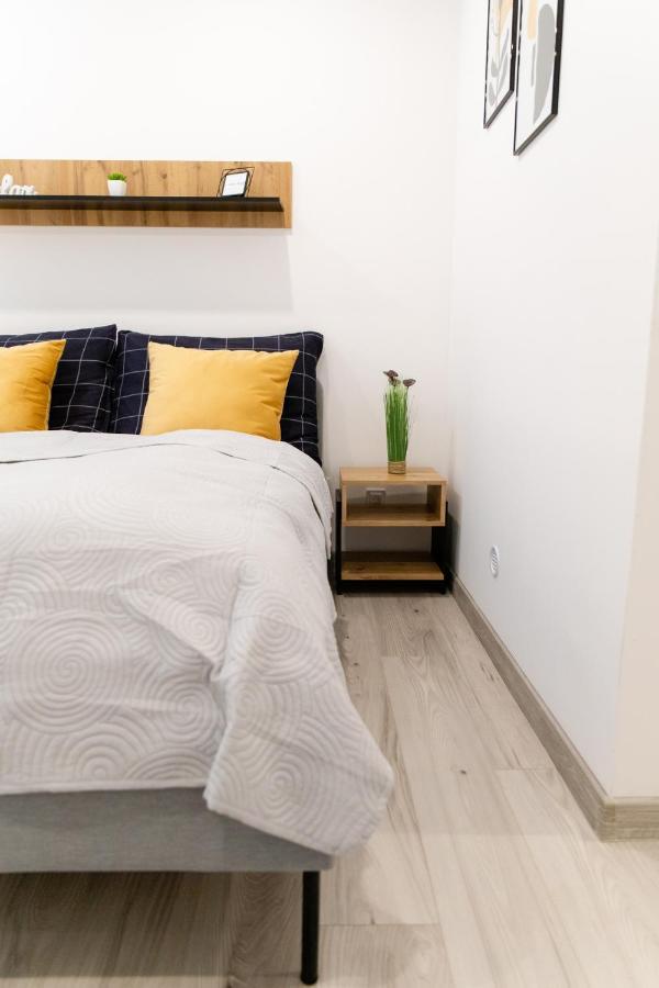 The Central Border Premium Apartment Štúrovo Extérieur photo
