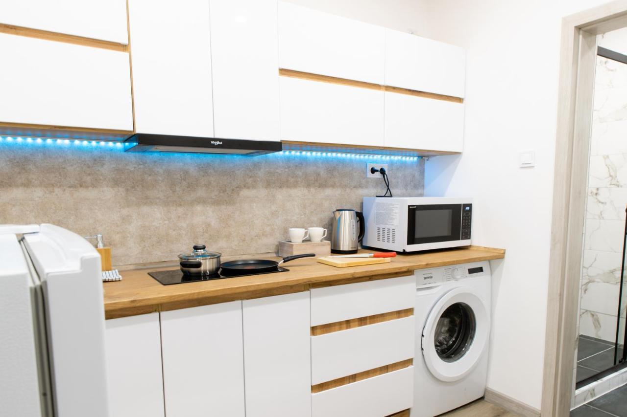 The Central Border Premium Apartment Štúrovo Extérieur photo